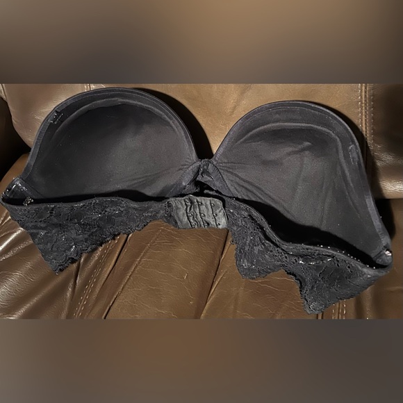 Victoria Secrets Fabulous by Victoria- black strapless bra - Picture 2 of 3